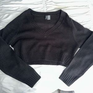 H&M Black Crop Sweater